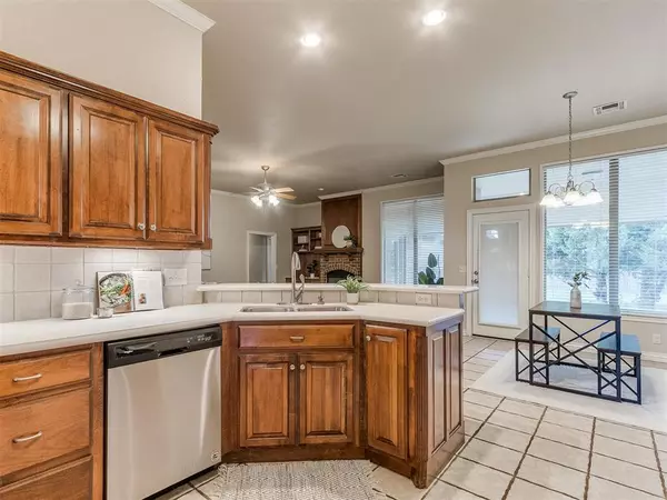 Edmond, OK 73012,21755 Long TRL