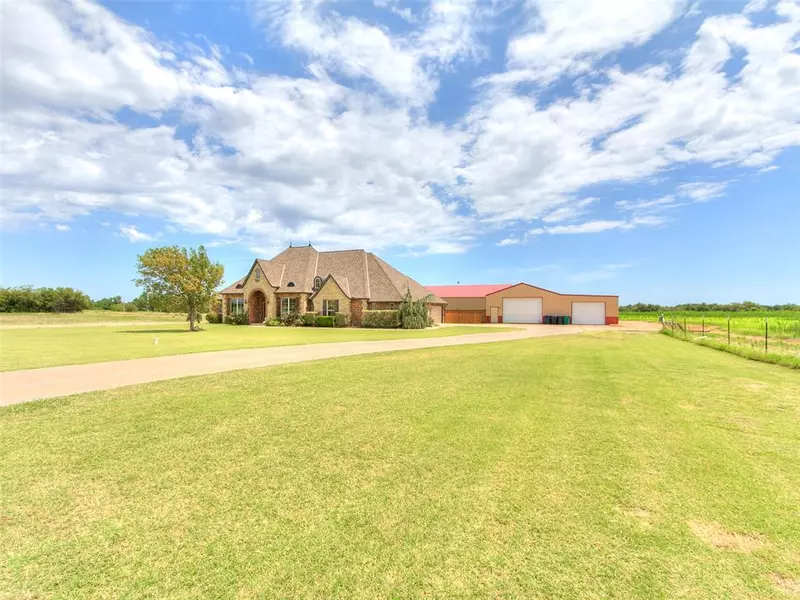 3900 S Cemetery RD, Yukon, OK 73099