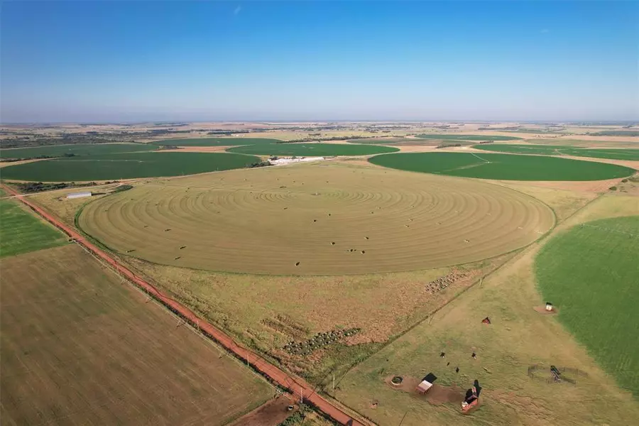 17275 E 1220 RD, Erick, OK 73645
