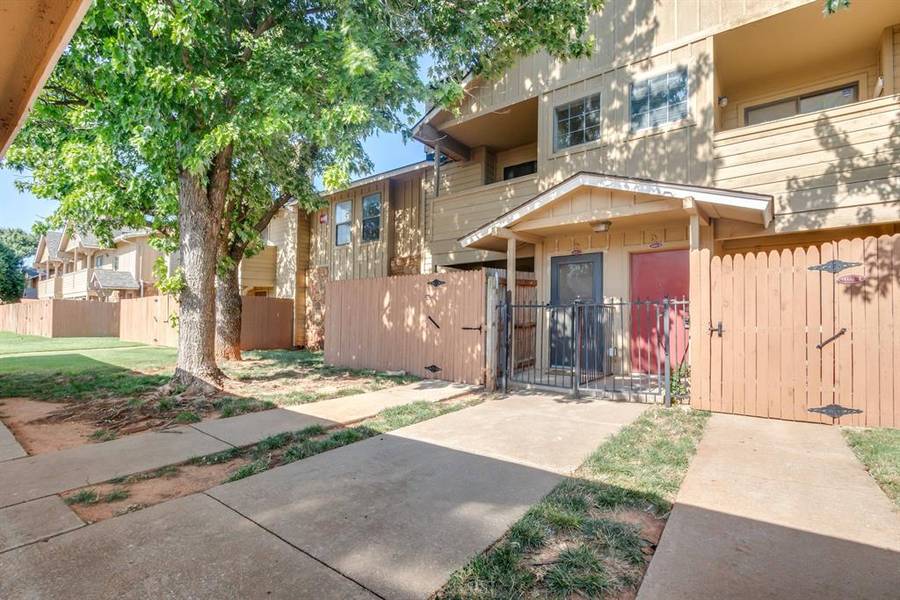 14407 N Pennsylvania AVE #12C, Oklahoma City, OK 73134