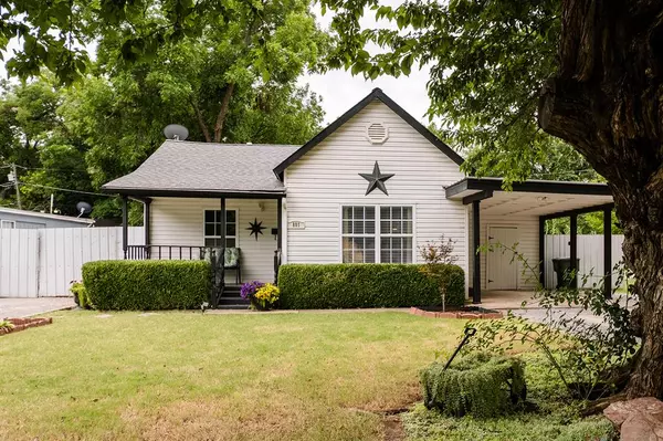 801 N Oak ST, Pauls Valley, OK 73075