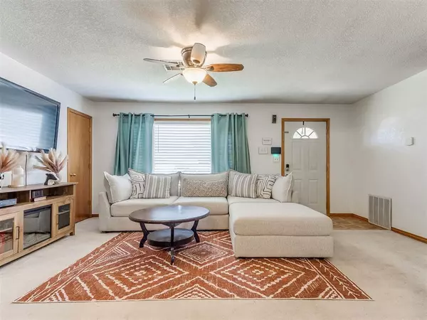 Tecumseh, OK 74873,707 E Washington ST