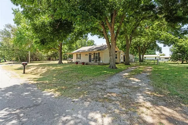 Elmore City, OK 73433,407 S Texas ST