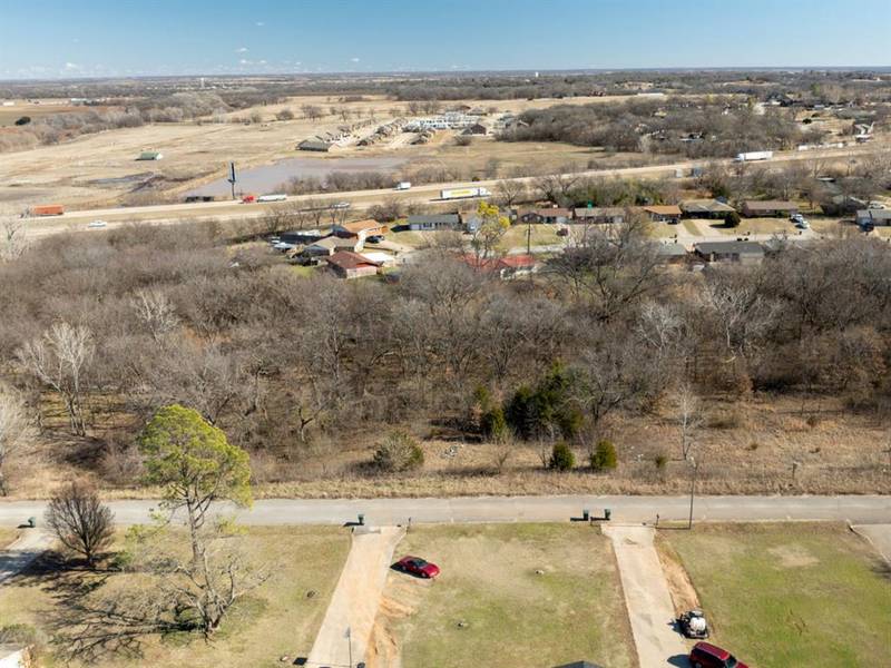 812 S Dogwood DR, Pauls Valley, OK 73075