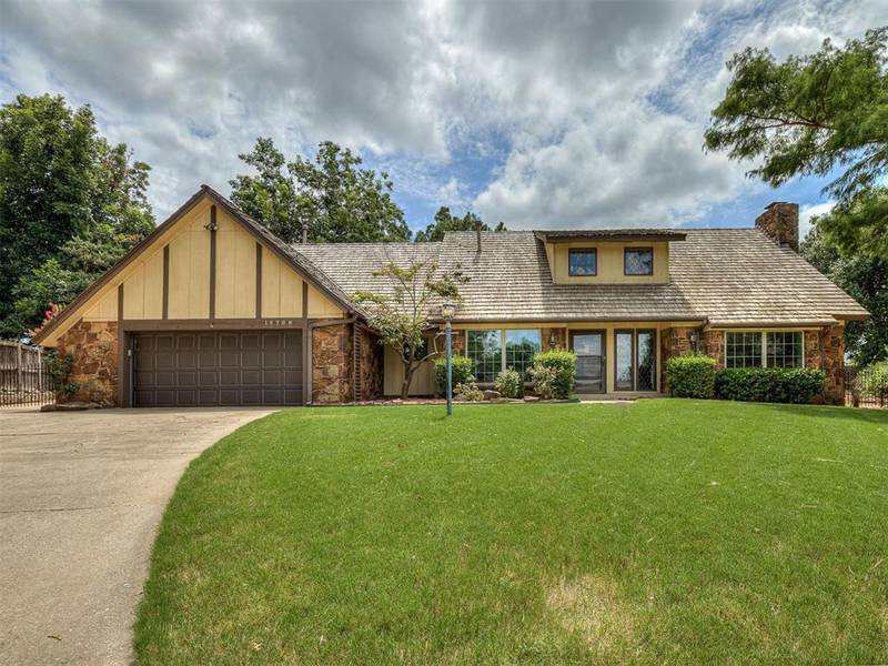 12709 Arrowhead DR, Oklahoma City, OK 73120