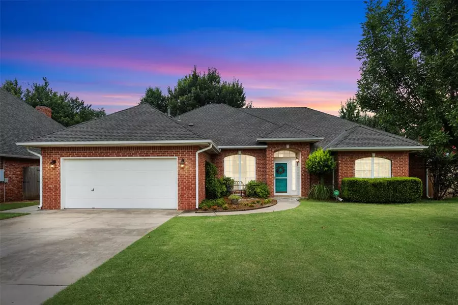 2704 Jills TRL, Edmond, OK 73012