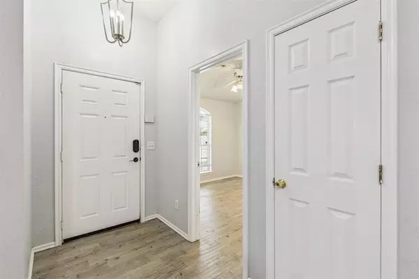 Moore, OK 73160,4200 Manhattan DR