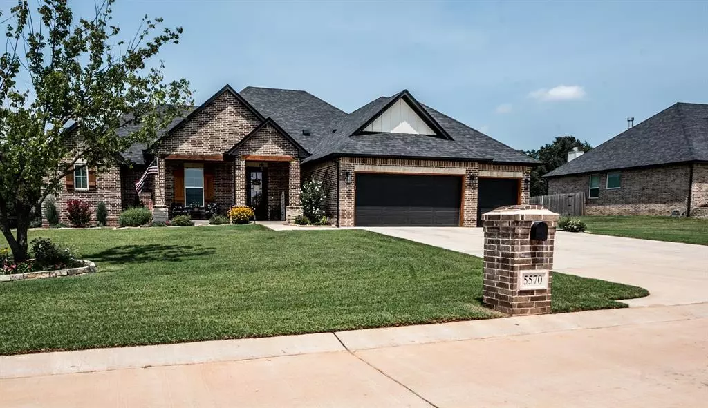 5570 Red Fox RUN, Guthrie, OK 73044