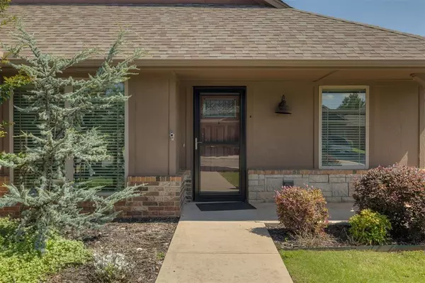 Oklahoma City, OK 73179,8921 SW 55th ST #A & B