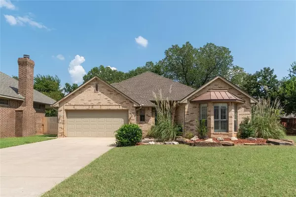 Edmond, OK 73003,2802 Coldbrook LN