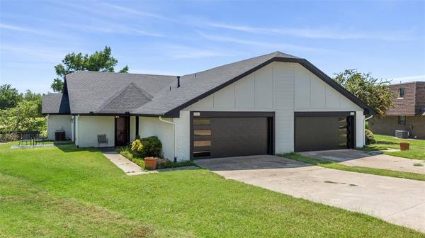 12013 Ashford DR #12013-12015, Yukon, OK 73099