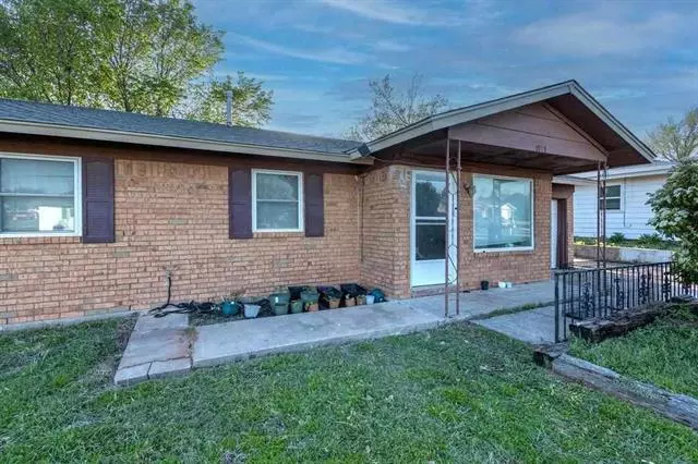 1913 SW 24TH ST, Lawton, OK 73501