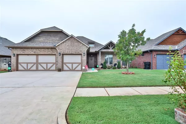2617 Ethan LN, Moore, OK 73160