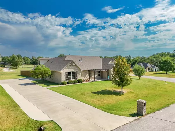 45334 Allyson LN, Shawnee, OK 74801