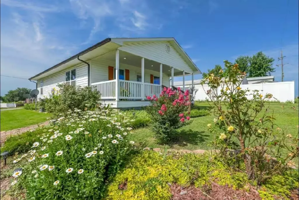 Shawnee, OK 74801,37003 Lake RD