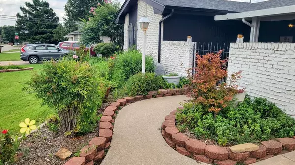 Yukon, OK 73099,608 Queensboro PL