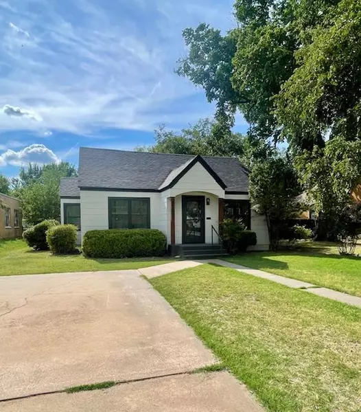 215 N Washington, Hobart, OK 73651