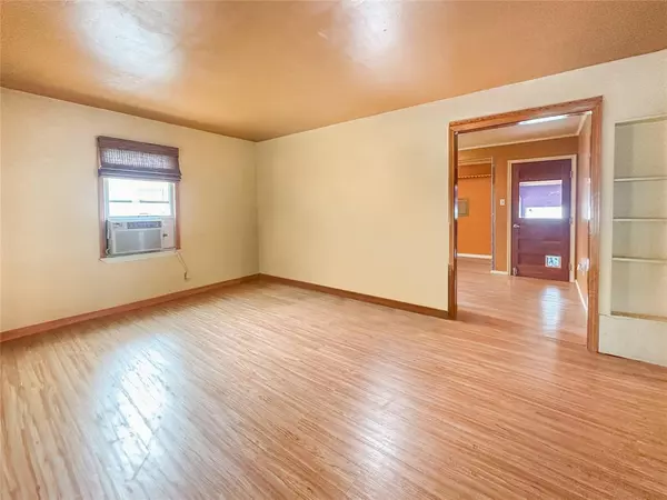 El Reno, OK 73036,713 S Mahan AVE