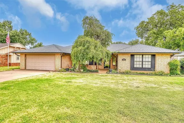 Elk City, OK 73644,1002 Mac DR