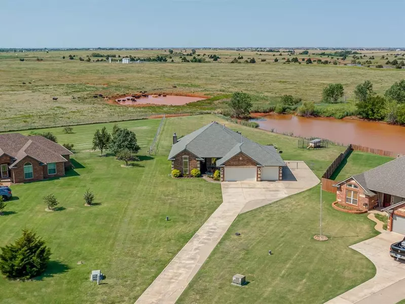 8508 Hudson LN, Piedmont, OK 73078