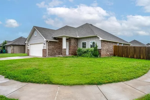 Edmond, OK 73013,4217 NW 151st ST
