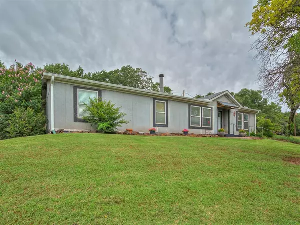 Edmond, OK 73034,3413 Kellogg DR