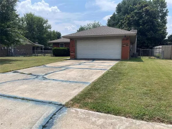 Harrah, OK 73045,435 Crooked Oak DR