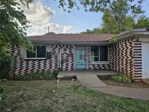 Oklahoma City, OK 73114,713 NE 79th PL