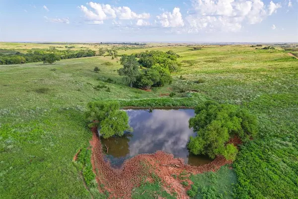 Elk City, OK 73644,10807 N 1960 RD