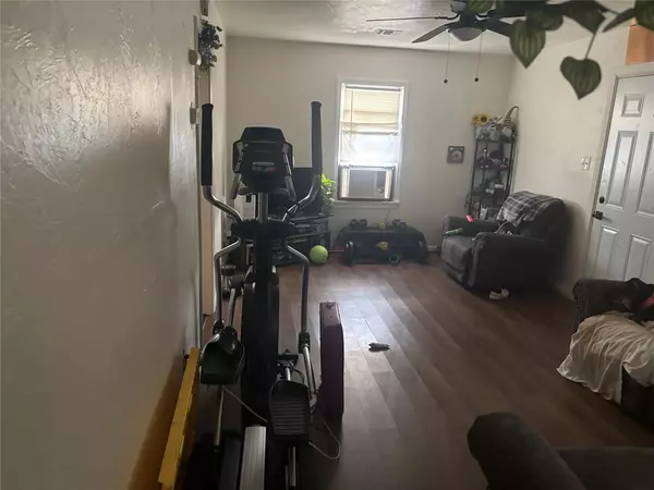 Oklahoma City, OK 73117,1237 N Windemere AVE