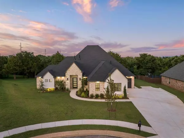 1101 Gateway Bridge RD, Edmond, OK 73034