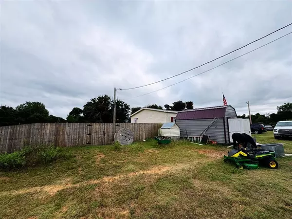 Newalla, OK 74857,5900 Permian DR