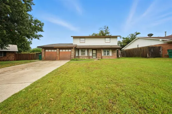 2908 N Redmond CT, Oklahoma City, OK 73127