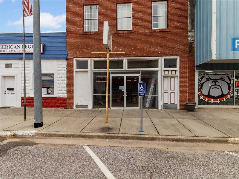 102 E Broadway ST, Lexington, OK 73051