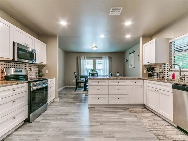 Norman, OK 73069,221 W Mosier ST