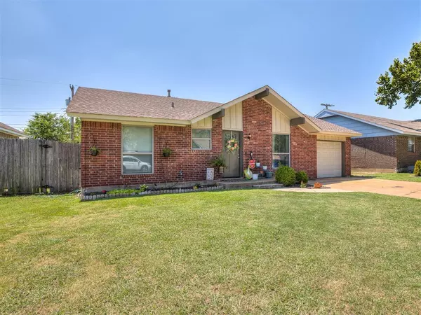 Moore, OK 73160,928 SW 10th ST