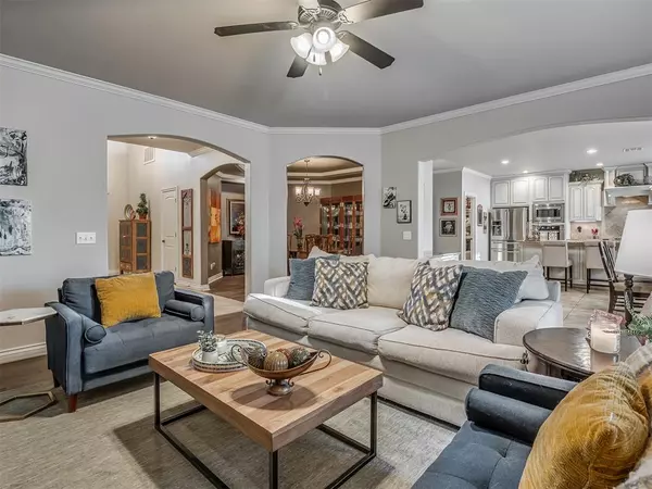 Edmond, OK 73013,16205 Scissortail DR