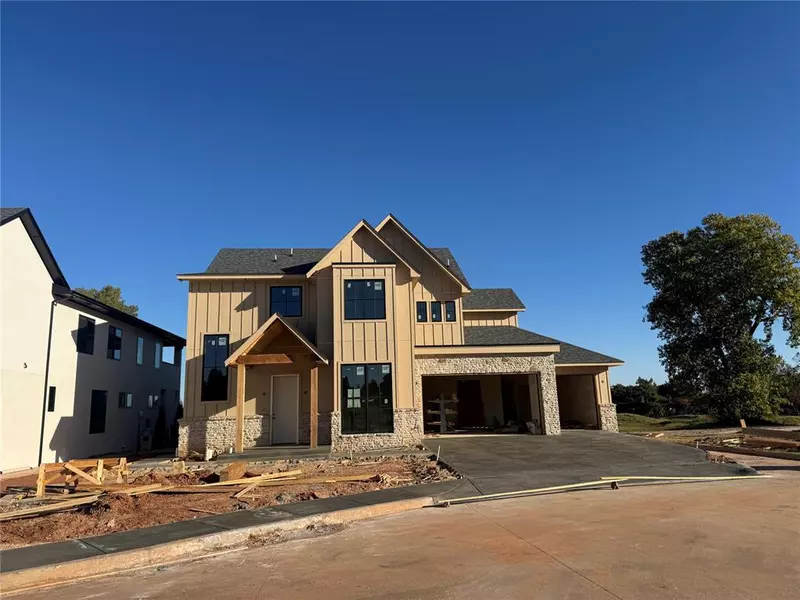 2009 Colonial WAY, Edmond, OK 73025