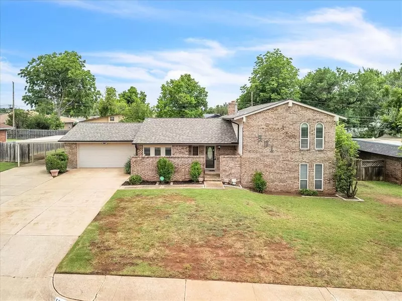 501 Queensboro PL, Yukon, OK 73099