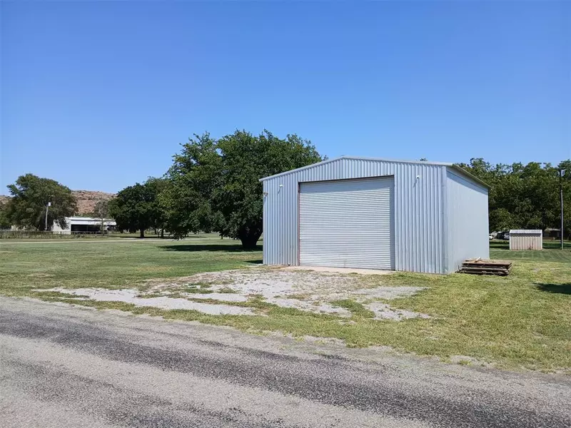 208 N Ada ST, Granite, OK 73547