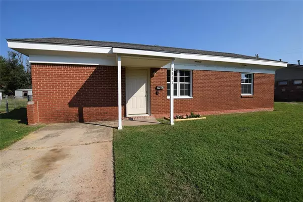 Oklahoma City, OK 73115,1932 Lariet LN