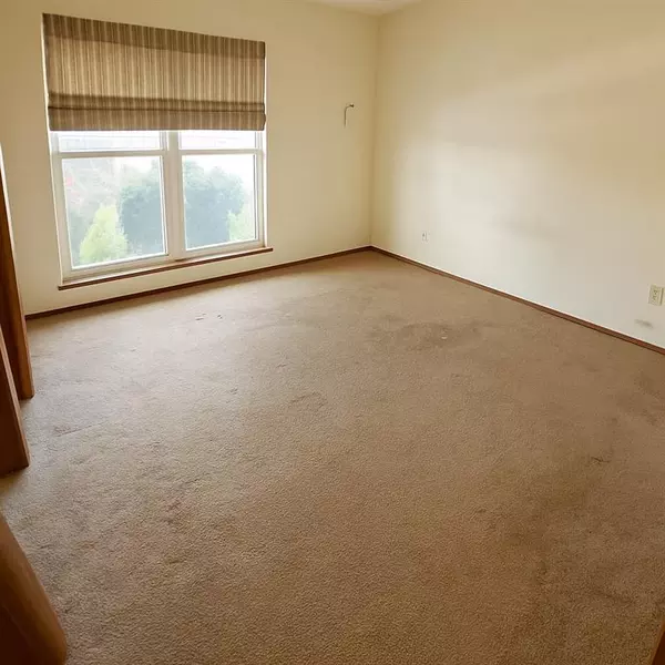 Oklahoma City, OK 73162,6624 Laurel DR