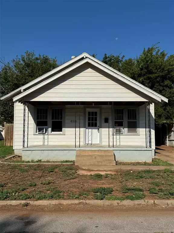 418 Wise AVE, Clinton, OK 73601