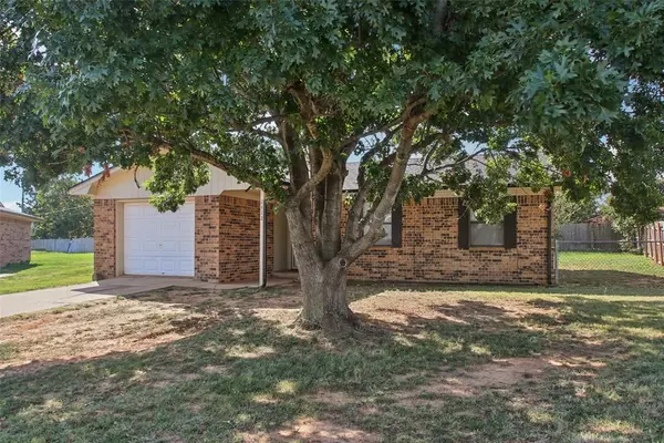 Chickasha, OK 73018,2412 S 30th ST