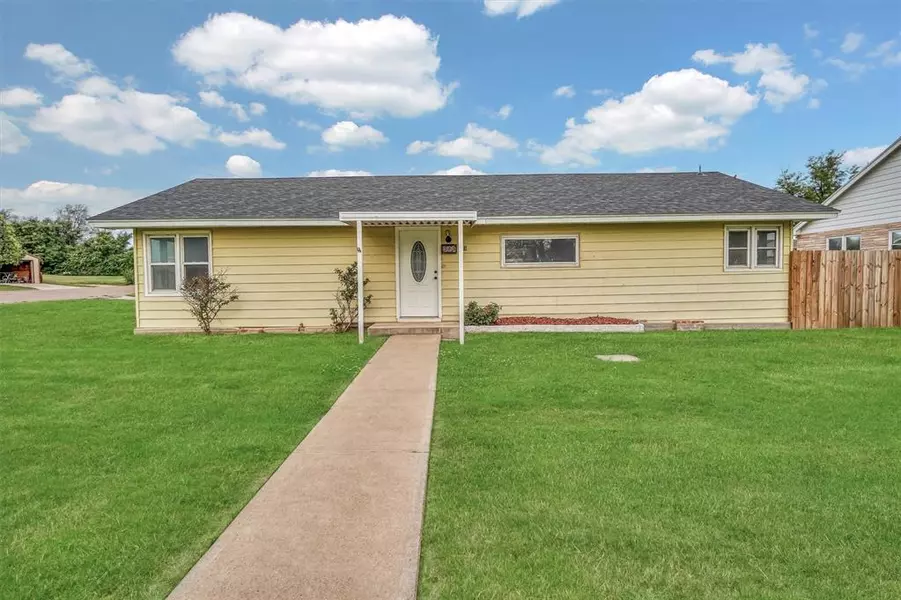 323 Ave J, Beaver, OK 73932