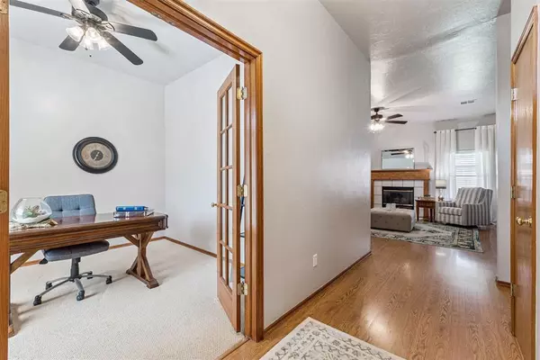 Edmond, OK 73003,2105 Cedar Meadow LN