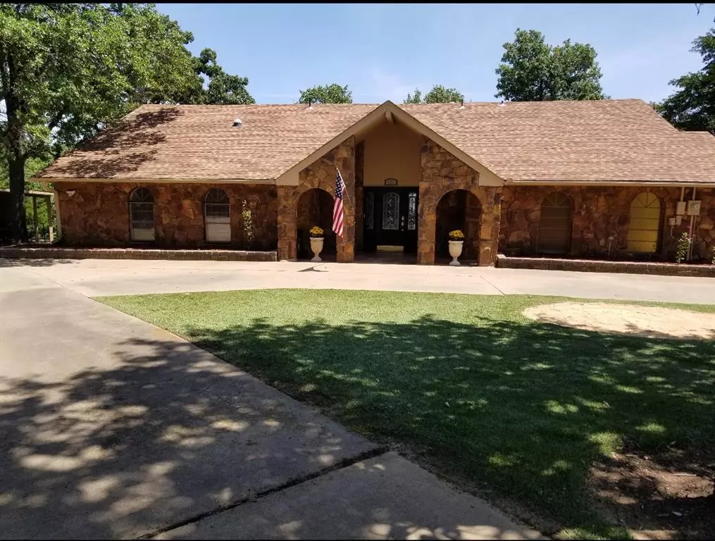 Cleveland, OK 74020,421 Quail Creek RD