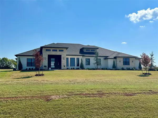 1331 High Meadow LN, Goldsby, OK 73093