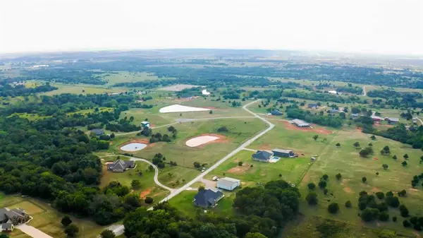 Purcell, OK 73080,40 201st ( LOT 14) ST