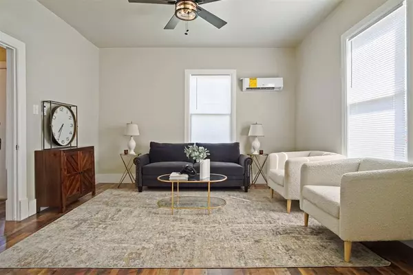 Guthrie, OK 73044,1701 W College AVE